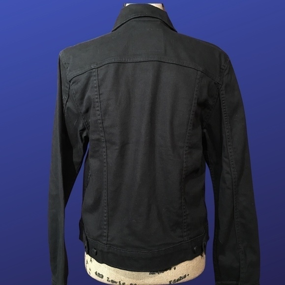 LEVI STRAUSS & CO. Original Trucker Jacket, BLACK, NEW WITH TAGS, Size L - Picture 2 of 8